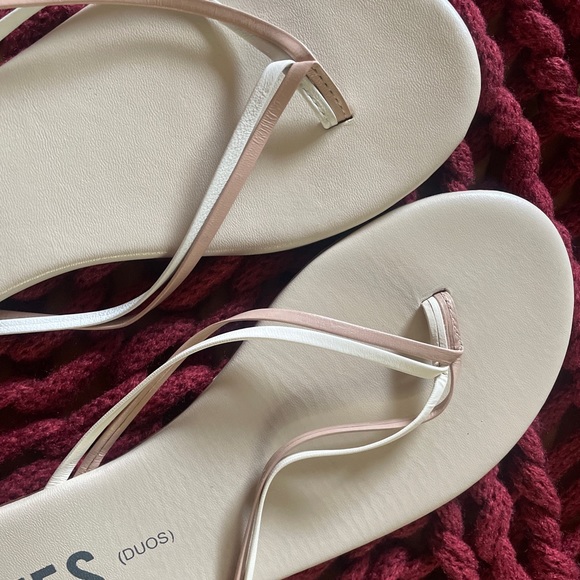 TKEES Duos Sandal - Picture 2 of 5